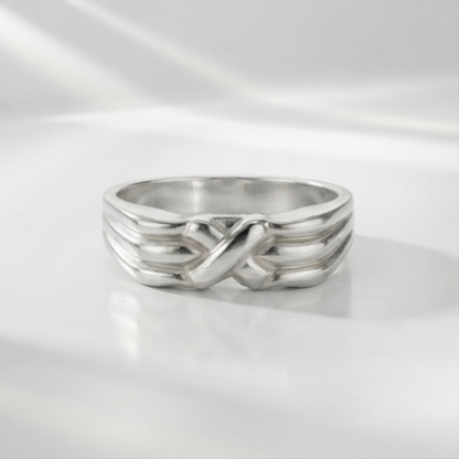 DIVYORO SCULPTURAL X RING