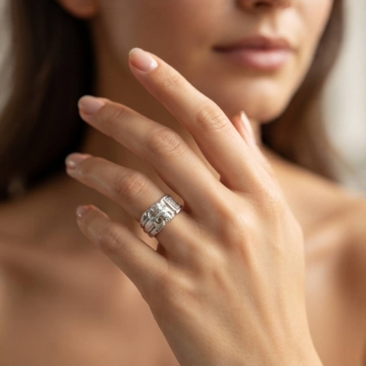 DIVYORO ESSENCE OF OM RING