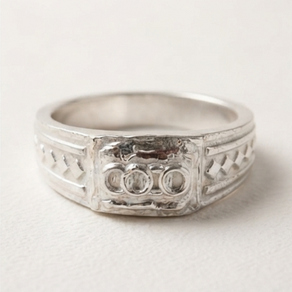 DIVYORO TRIPLE CIRCLE RING