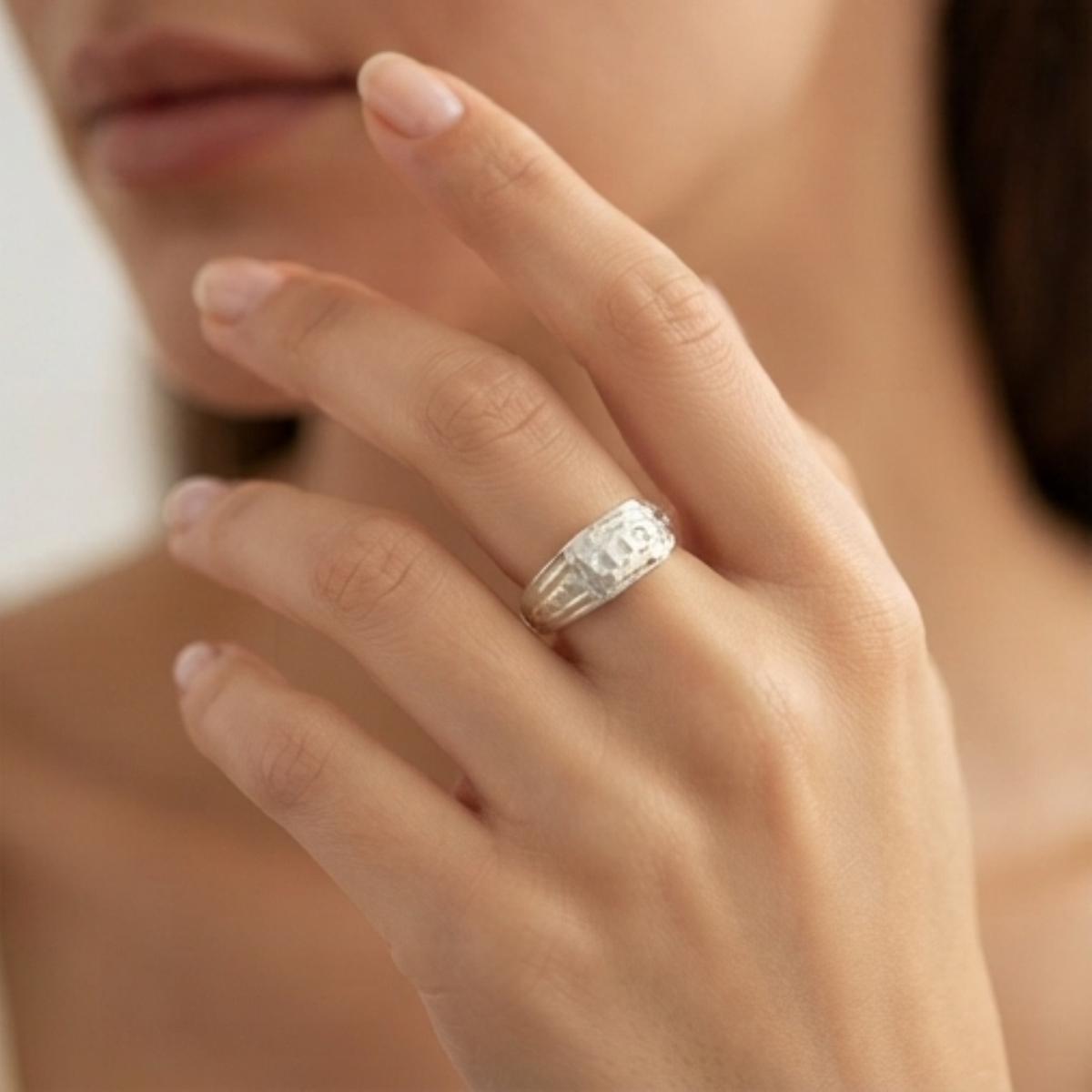 DIVYORO TRIPLE CIRCLE RING
