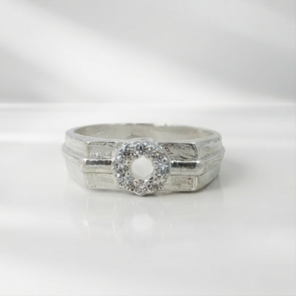 DIVYORO SUNBURST CIRCLE RING