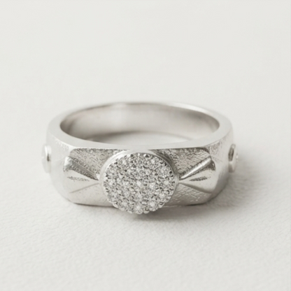 DIVYORO SIGNATURE CIRCLE MOTIF RING