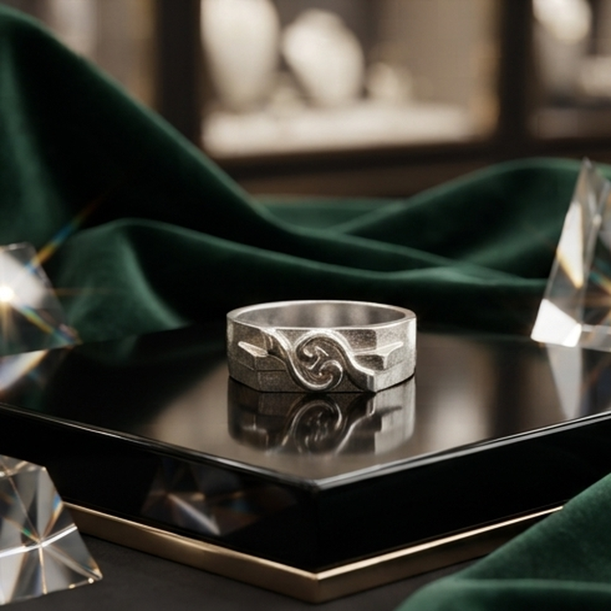 DIVYORO SWIRL MOTIF RING