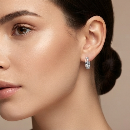 DIVYORO STERLING SILVER V PATTERN HOOPS EARRING