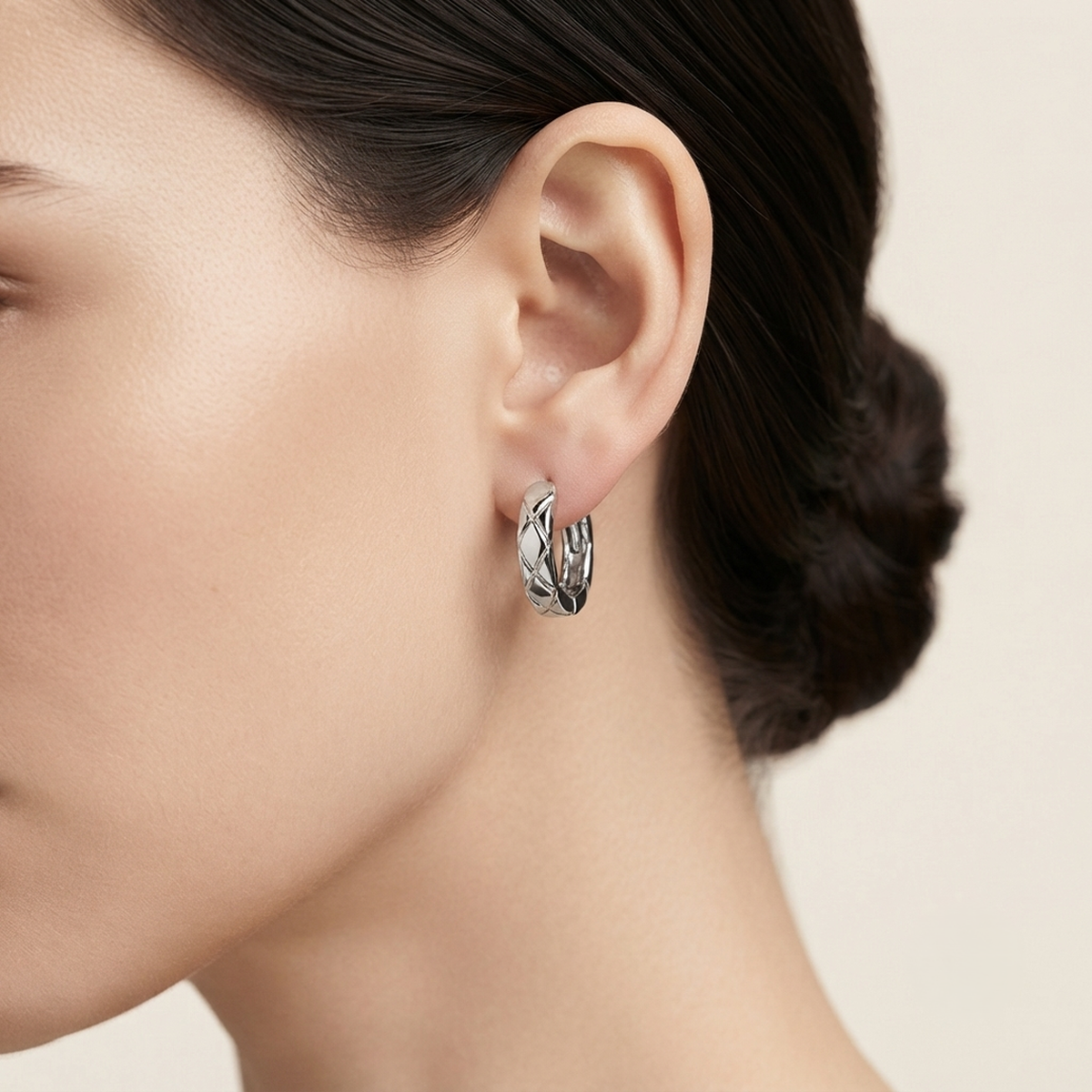 DIVYORO LATTICE PATTERN STERLING SILVER EARRING
