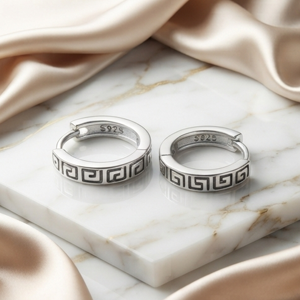 DIVYORO GREEK KEY SILVER EARRING