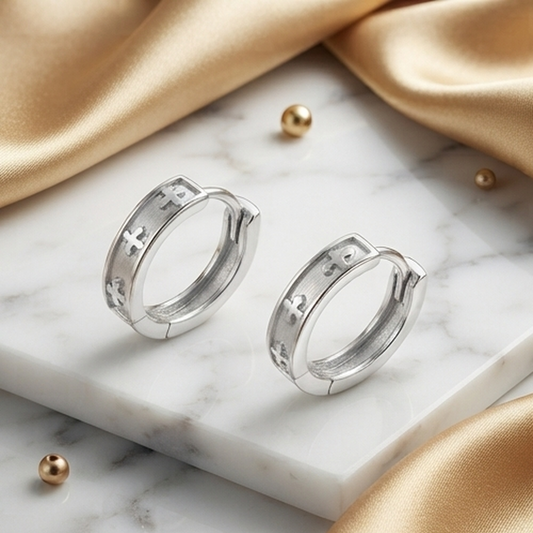 DIVYORO SOPHISTICATED PATTERNED SILVER EARRING