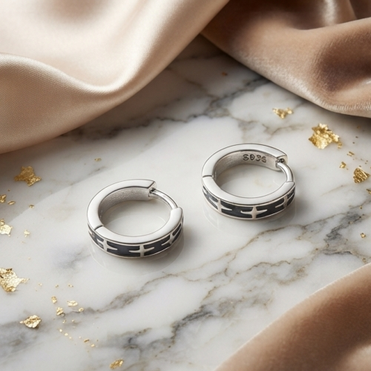 DIVYORO MODERN STAR LINK SILVER EARRING