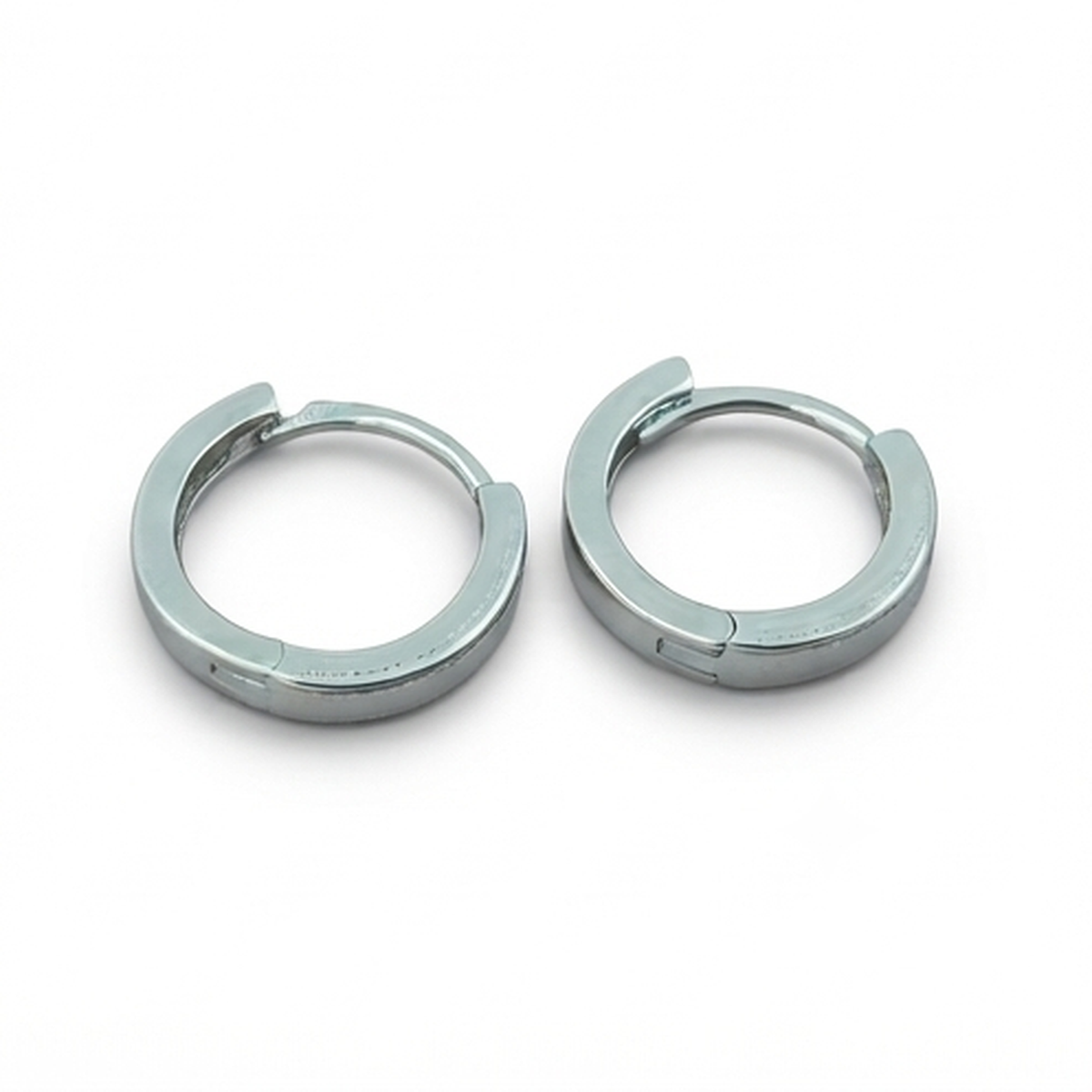 DIVYORO CLASSIC SILVER HOOP EARRING