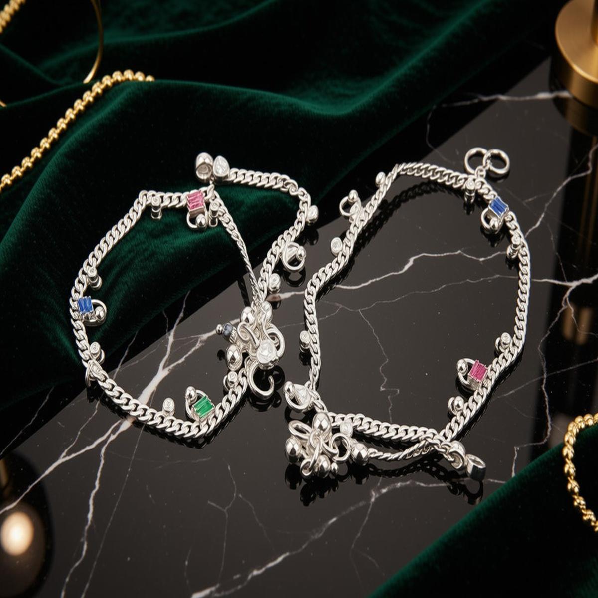 DIVYORO STERLING CHARM ANKLET