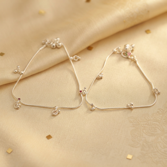DIVYORO DELICATE BEADED SILVER ANKLET