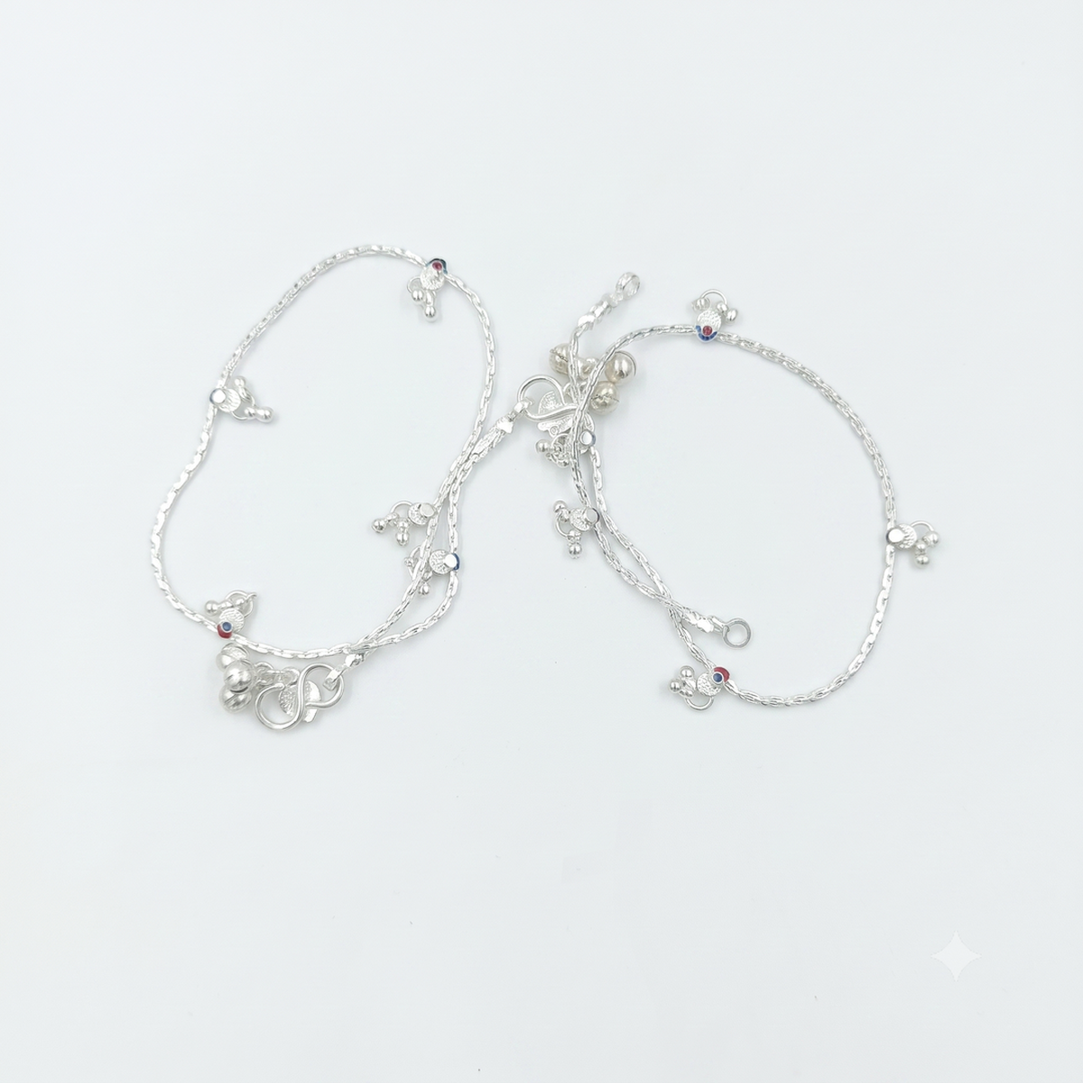 DIVYORO DELICATE HEART CLUSTER SILVER PAYAL