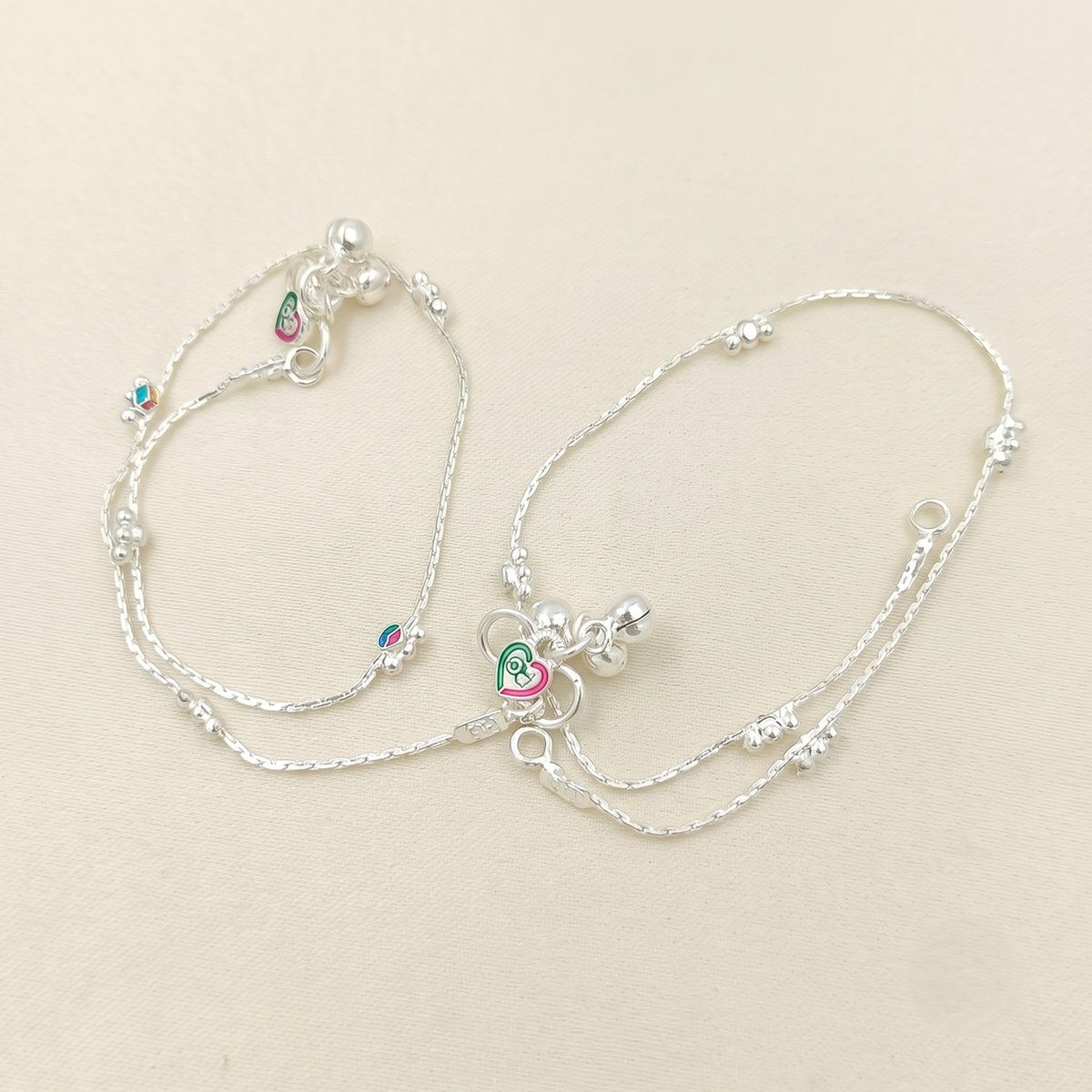 DIVYORO TRI CLUSTER SILVER ANKLET
