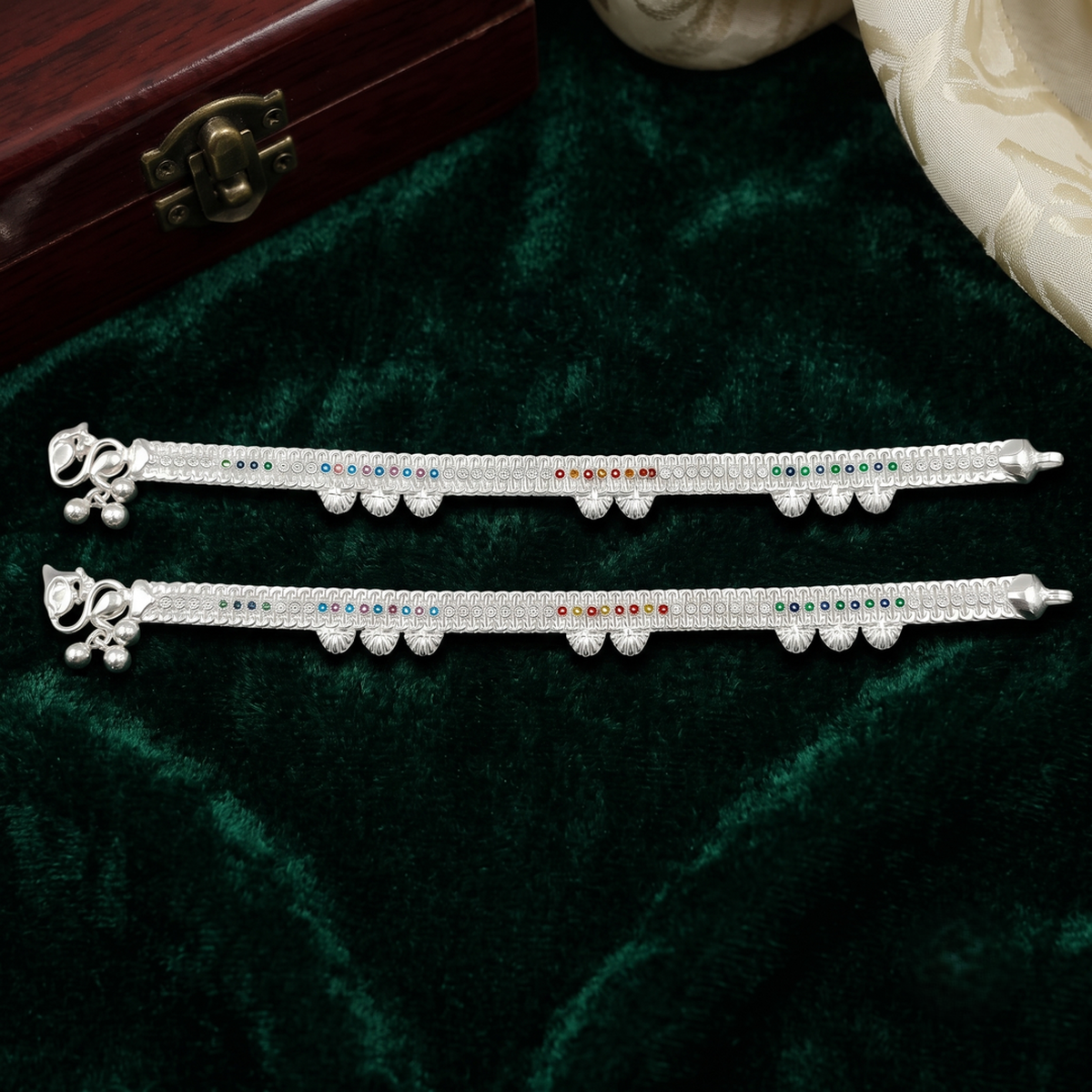 DIVYORO SAPTARANG CARVED SILVER ANKLET