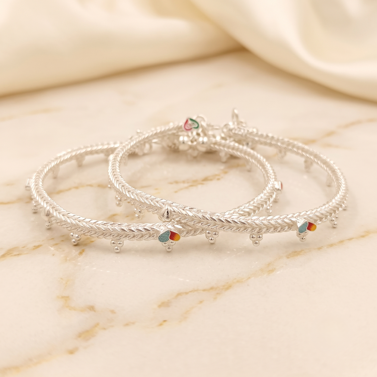 DIVYORO V LINK RAINBOW SILVER ANKLET