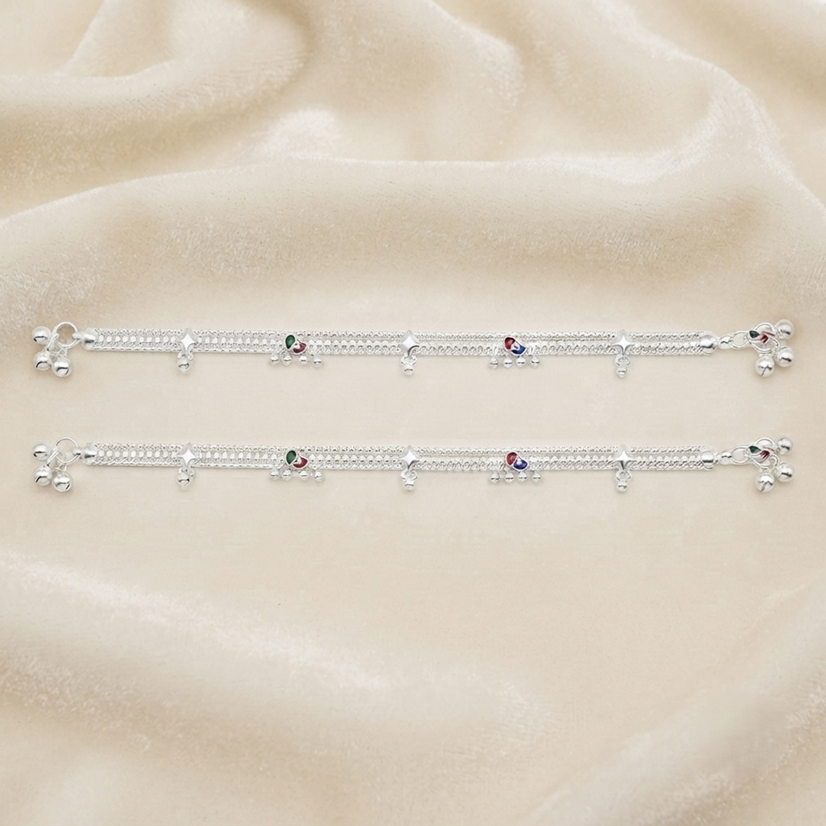 DIVYORO TRADITIONAL GHUNGROO SILVER ANKLET