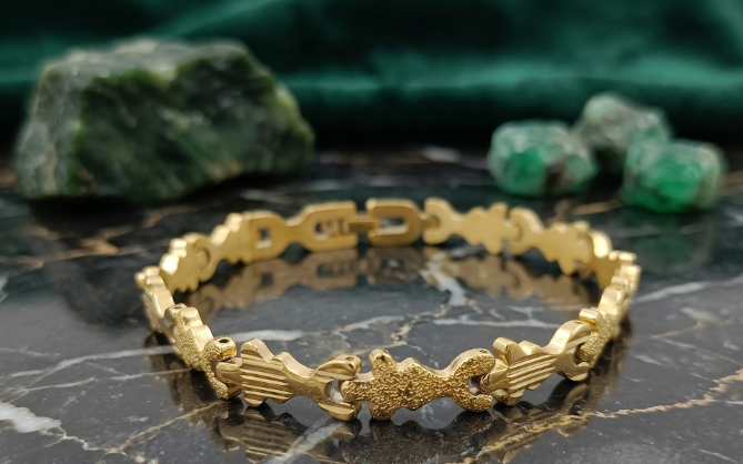 DIVYORO SIYA FEMALE BRACELET
